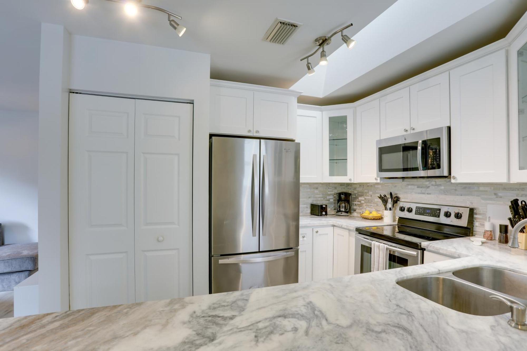 Jupiter Townhome With Patio And Yard About 6 Mi To Beach! Exterior photo