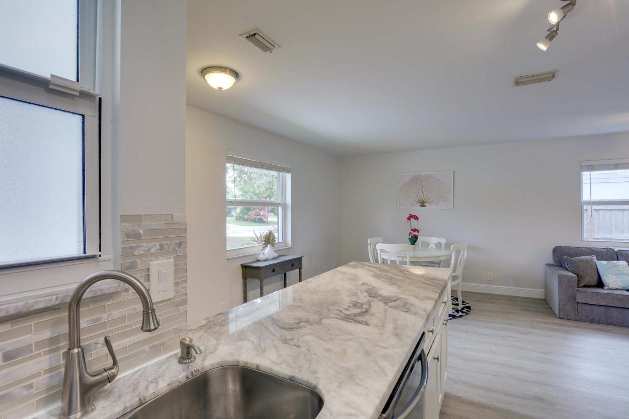 Jupiter Townhome With Patio And Yard About 6 Mi To Beach! Exterior photo